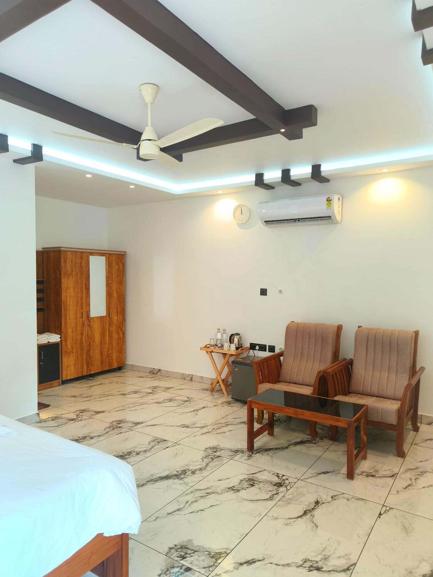 Wavealokam Beach Retreat 瓦尔卡拉 外观 照片